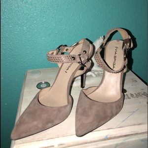 Vía Spiga Point Pumps Heels